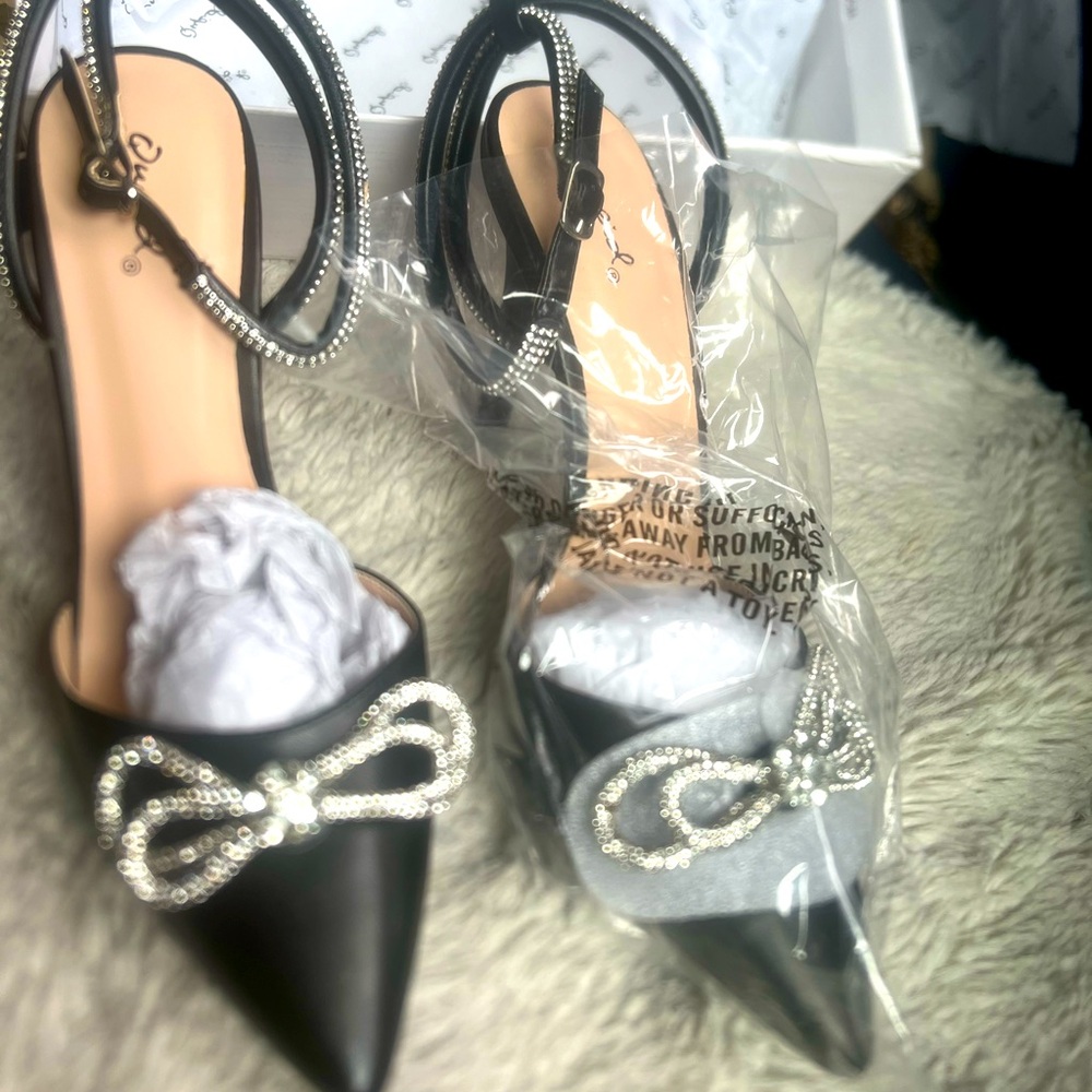 Black dressy shoes